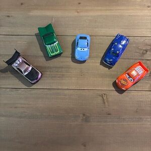 Disney Pixar Die  Cast Set Of Five Cars  1:55 Scale
